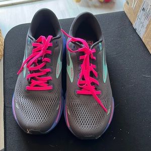Brooks Ghost running shoes. See pics